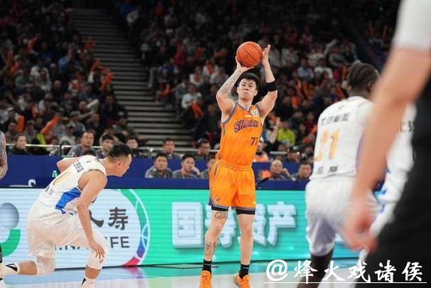 三连胜!上海久事男篮主场战胜北京队 三连胜!上海久事男篮主场战胜北京队