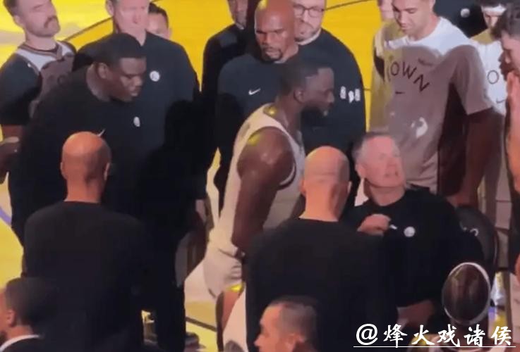 格林赛中和科尔吵架没被罚,提前离场惹猜测,勇士选择沟通而非惩罚还赢了比赛球队实力真强劲 格林赛中和科尔吵架没被罚,提前离场惹猜测,勇士选择沟通而非惩罚还赢了比赛球队实力真强劲